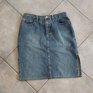 Beautiful Moschino skirt